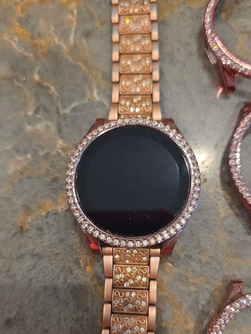 Samsung Smartwatch - Picture 2 of 4